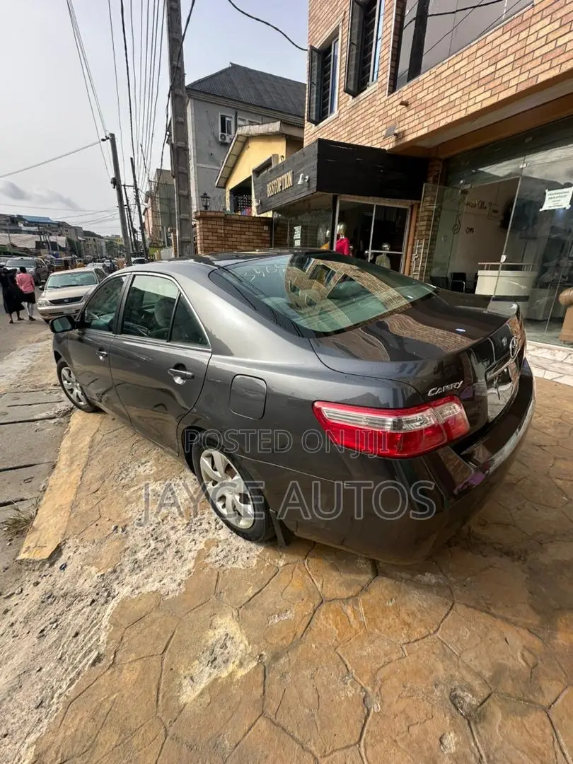 Toyota Camry 2008 Gray