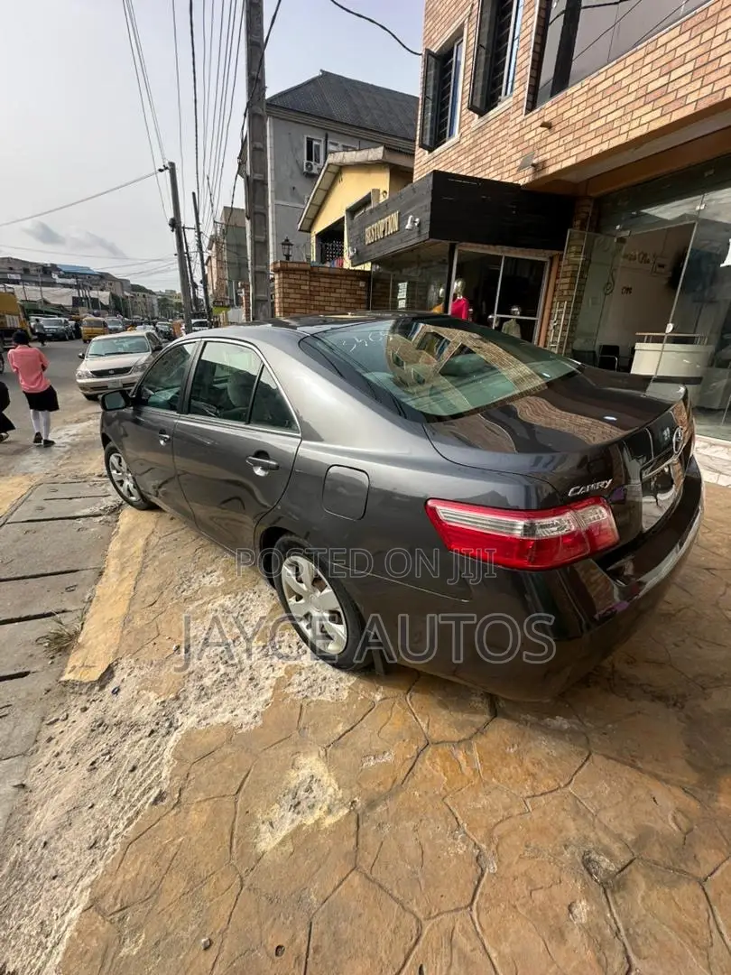 Toyota Camry 2008 Gray