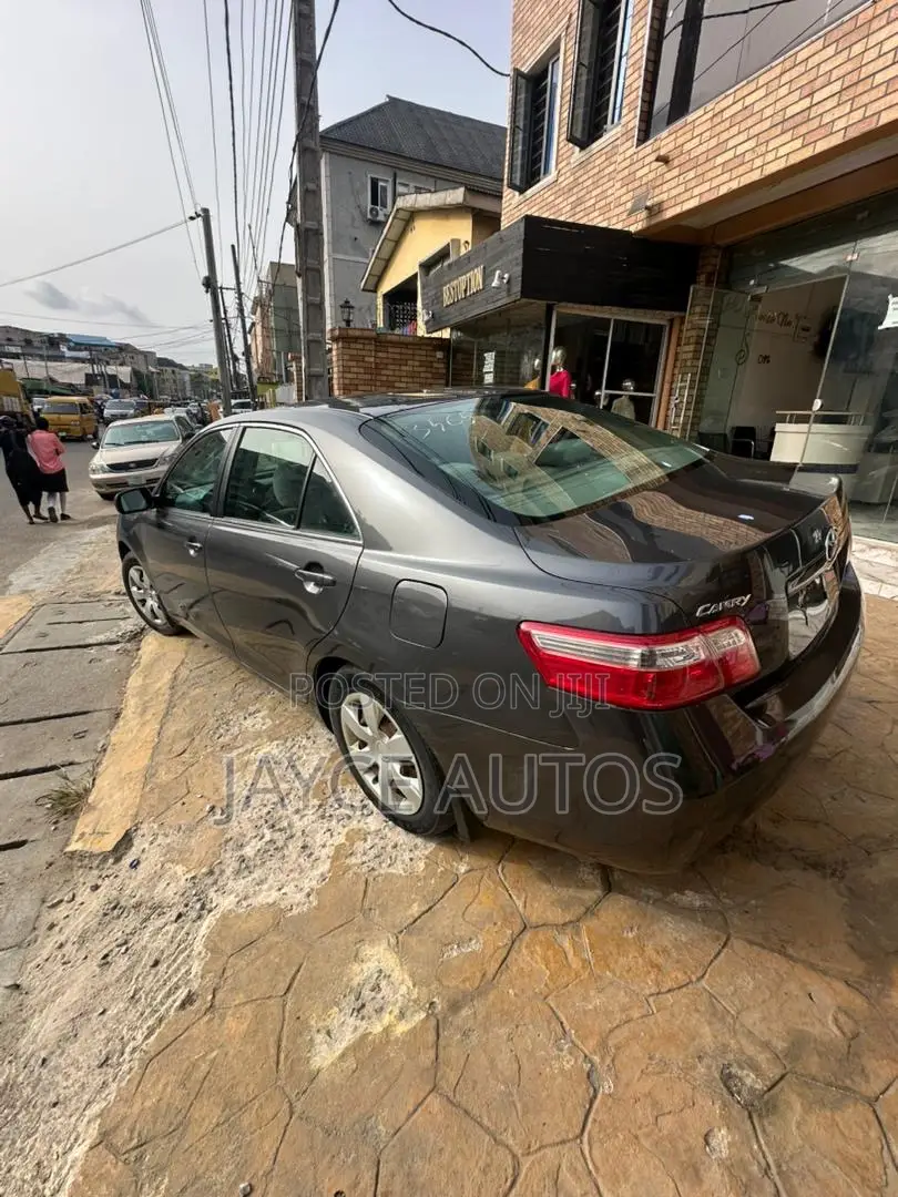 Toyota Camry 2008 Gray