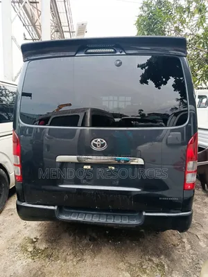 Toyota HiAce 2012 White