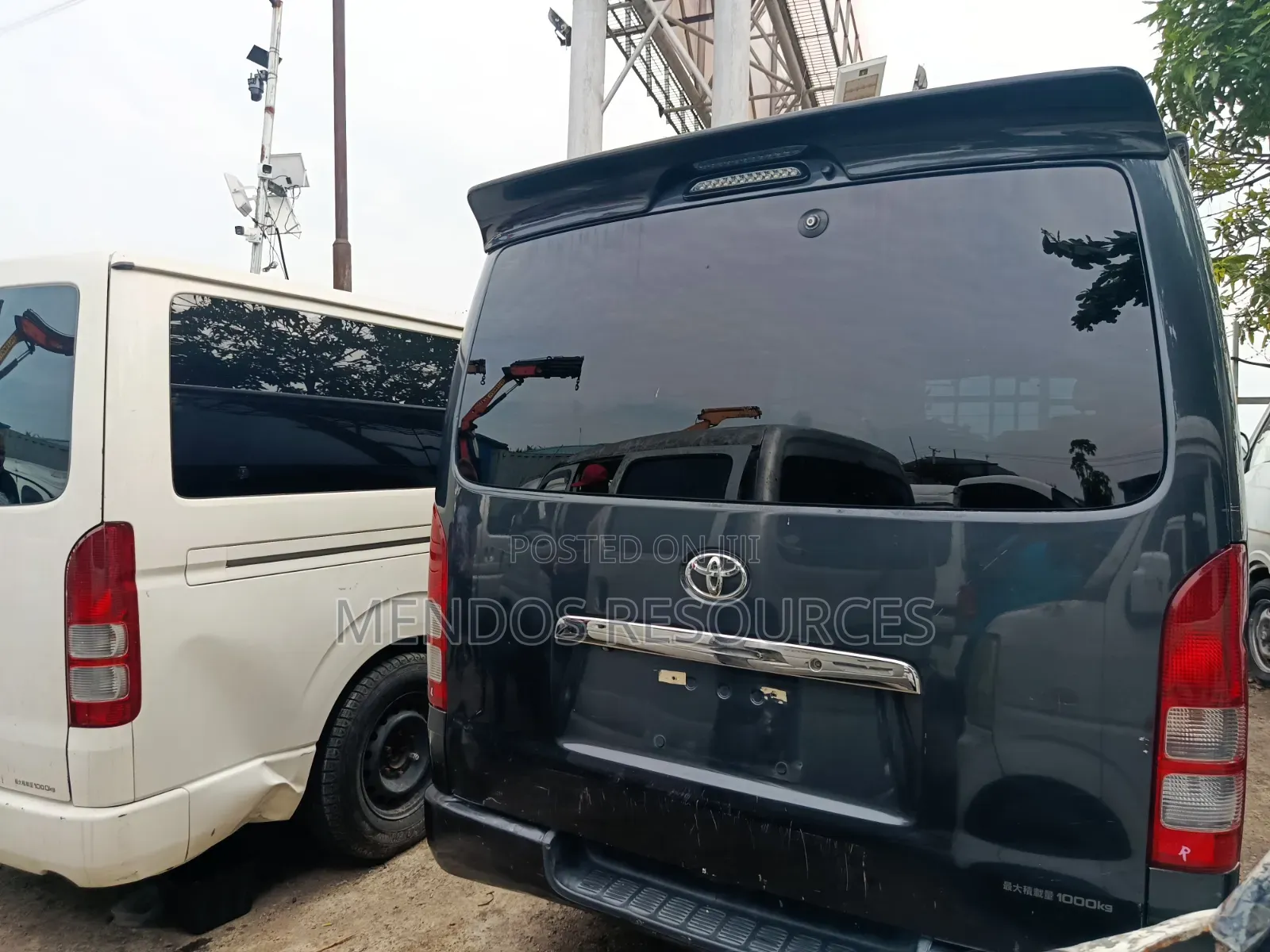 Toyota HiAce 2012 White