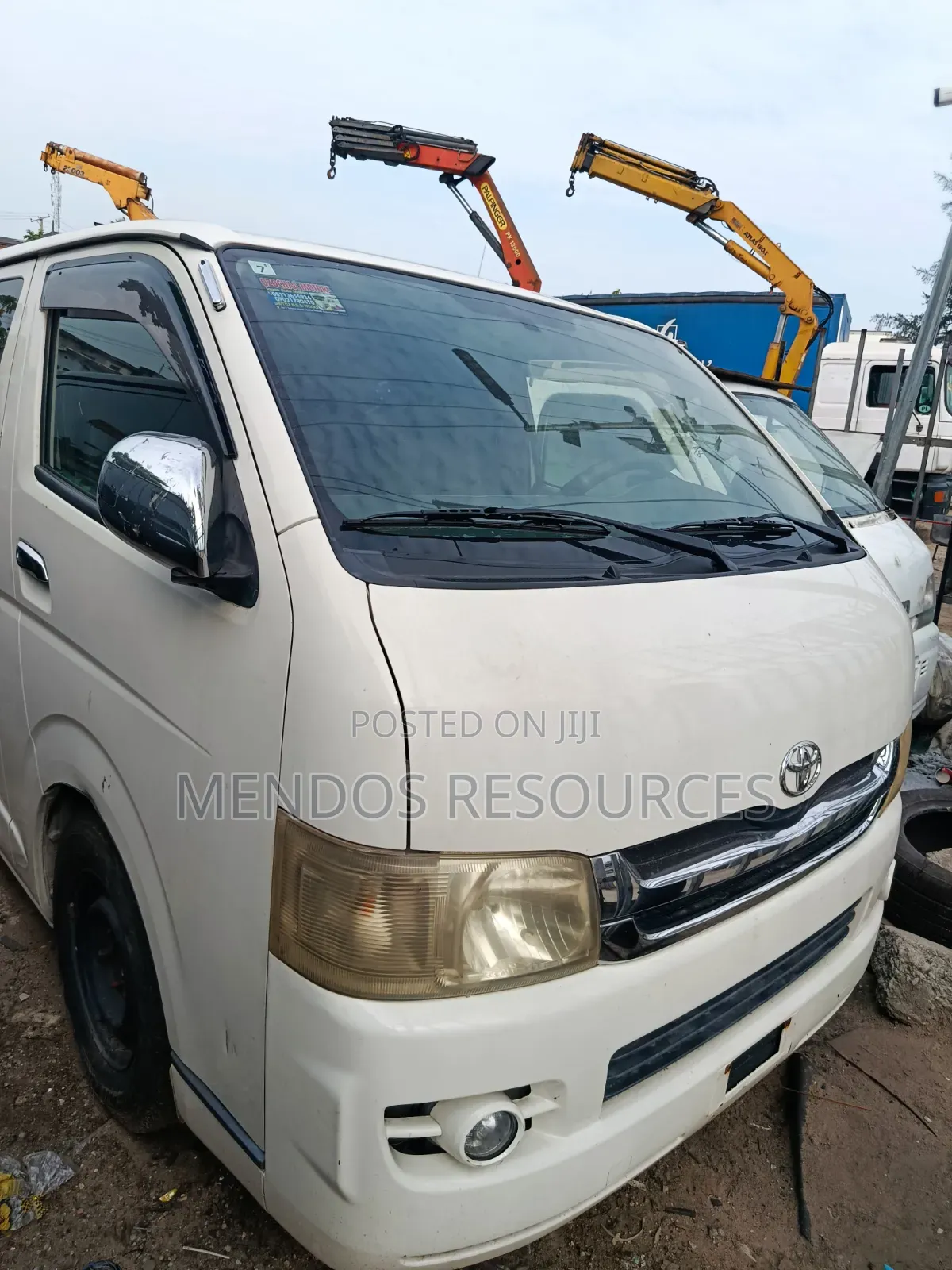 Toyota HiAce 2012 White
