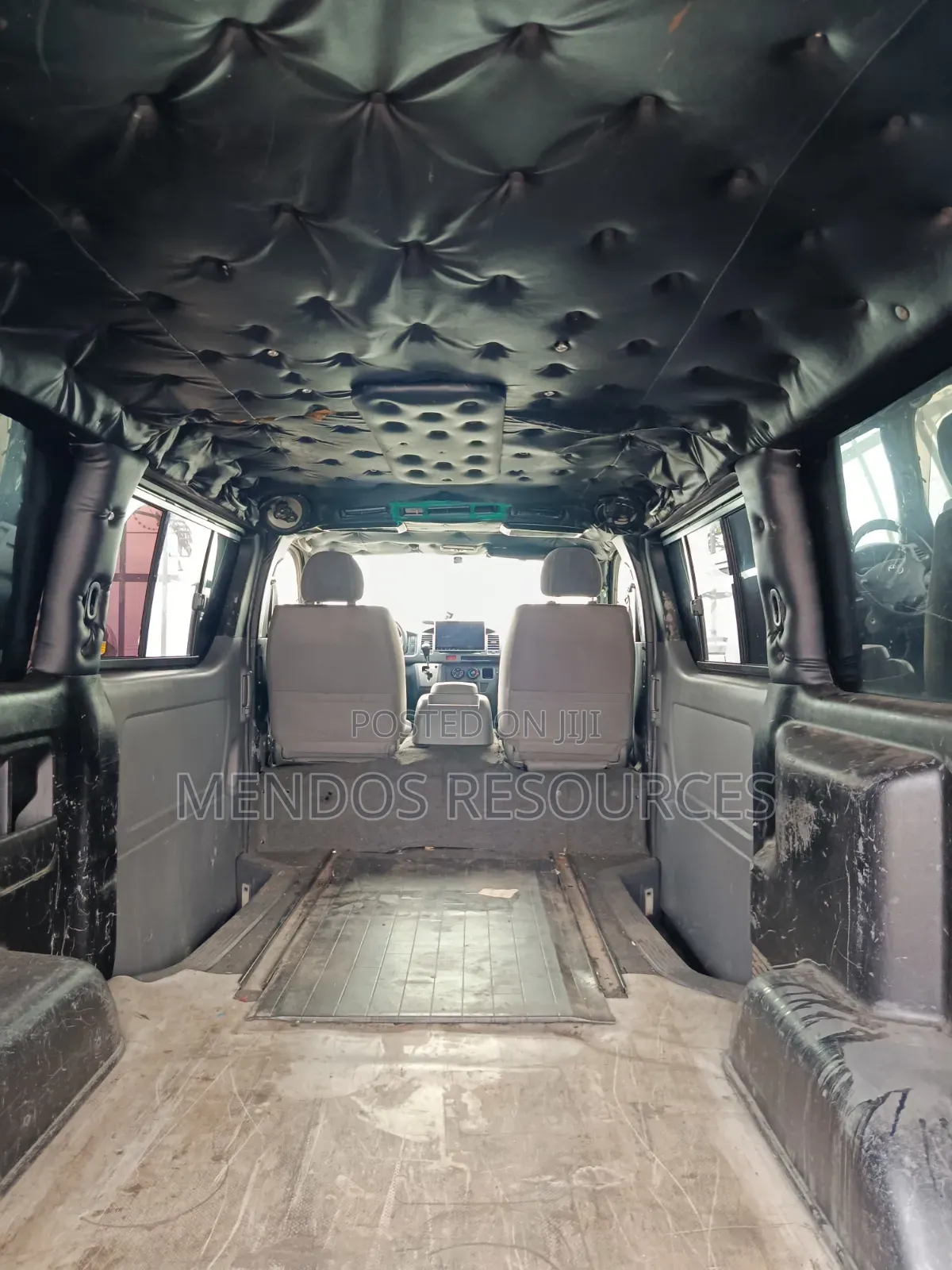 Toyota HiAce 2012 White