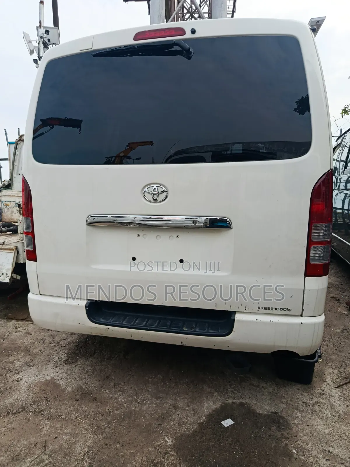 Toyota HiAce 2012 White