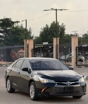Toyota Camry LE 4dr Sedan (2.5L 4cyl 6A) 2015 Black