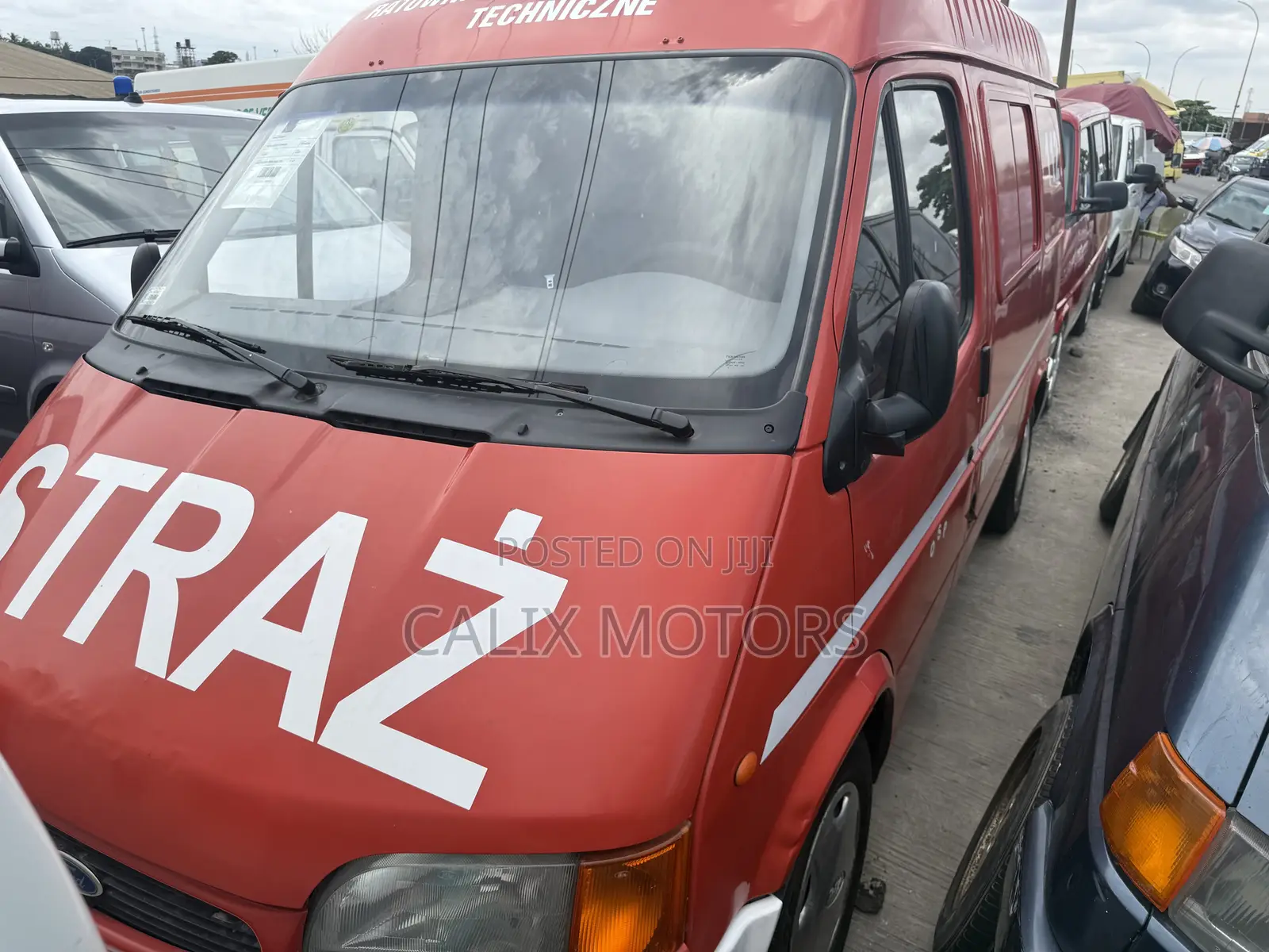 Ford Transit 2016 Red