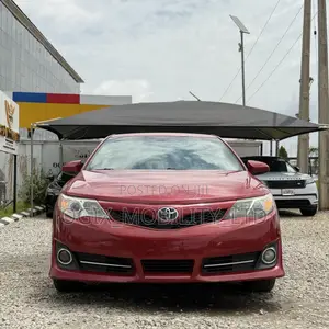 Toyota Camry 2014 Red