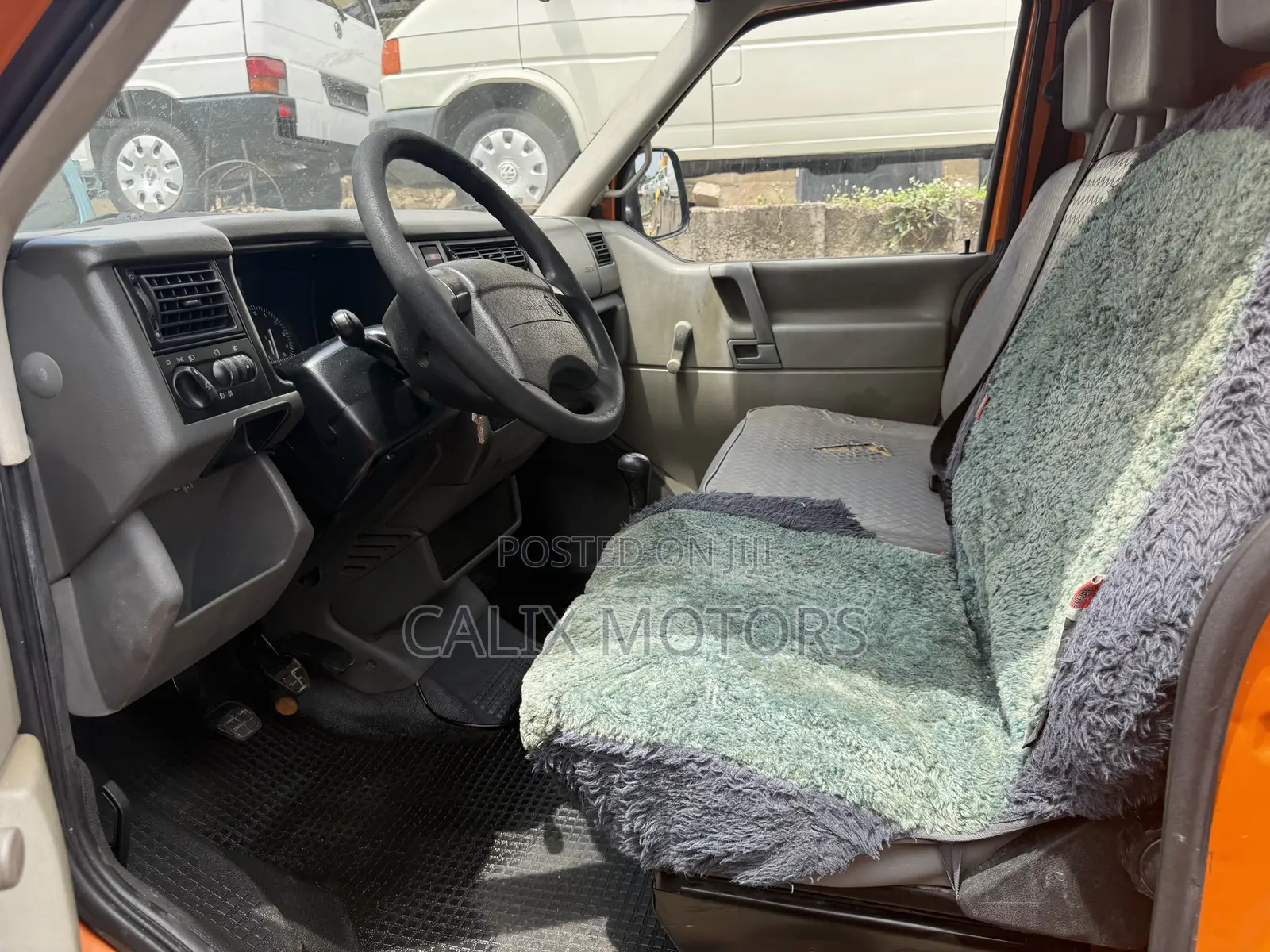 Volkswagen Transporter 2008 Orange