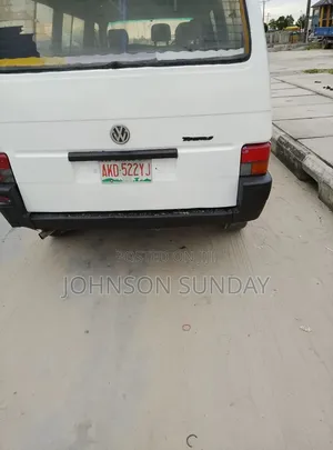 Volkswagen Transporter 2005 White