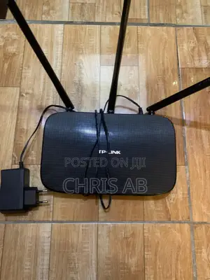 Tp Link Router - Like New (Used 2 Months Only)