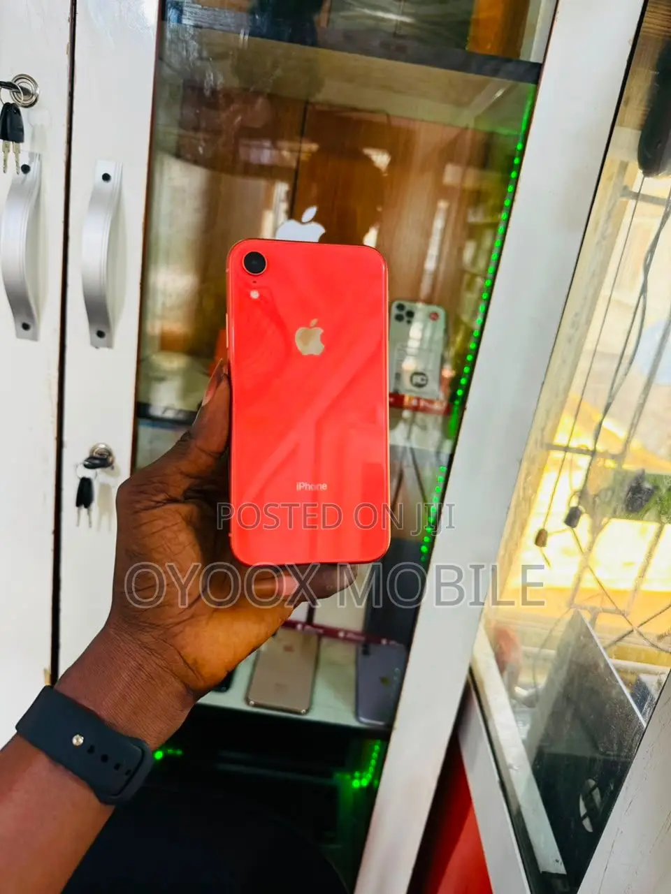 Apple iPhone XR 64 GB White
