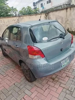 Toyota Yaris 2010 Blue