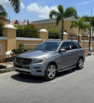 Mercedes-Benz M Class ML400 4MATIC 4dr SUV AWD (3.0L 6cyl Turbo 7A)