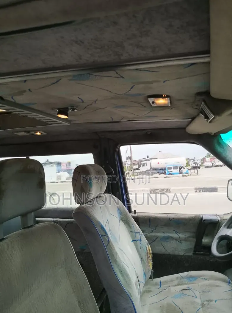Volkswagen Transporter 2005 White