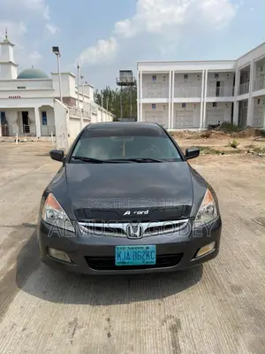 Honda Accord 2004 Gray