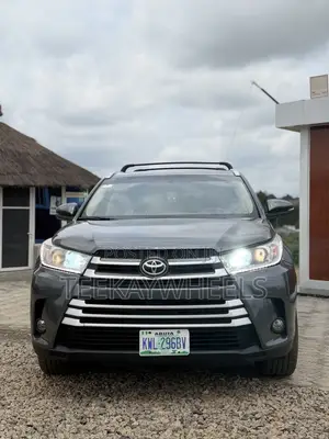 Toyota Highlander Limited 4x2 V6 (3.5L 6cyl 8A) 2017 Gray
