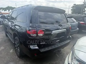 Toyota Sequoia 2013 Black