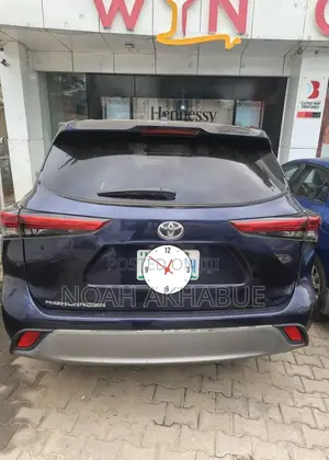 Toyota Highlander 2020 Blue