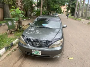 Toyota Camry LE 4dr Sedan (2.4L 4cyl 4A) 2004 Gray