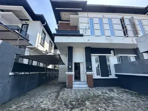 4bdrm Duplex in Chevron for rent