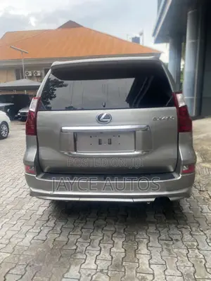 Lexus GX 460 AWD 2022 Gold