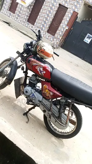 Bajaj Boxer 100 2022 Red