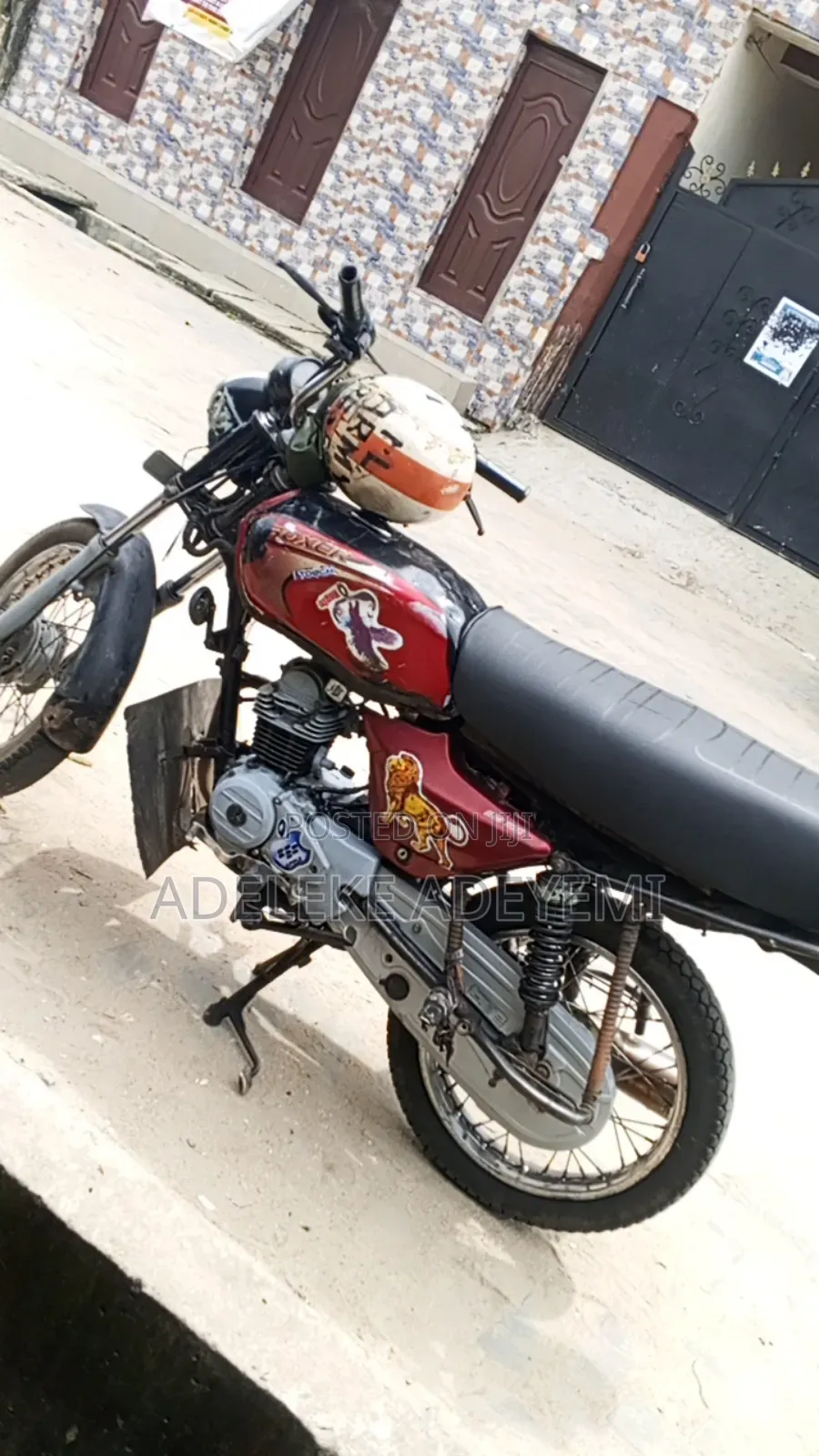 Bajaj Boxer 100 2022 Red