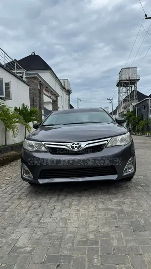 Toyota Camry 2014 Gray