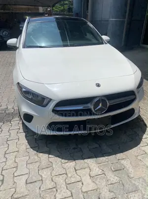 Mercedes-Benz 220 2024 White