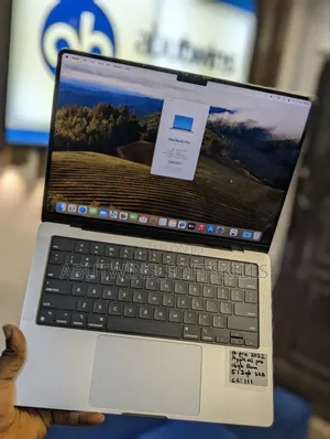 Laptop Apple MacBook Pro 2021 M1 Max 16GB Apple M1 Pro SSD 512GB