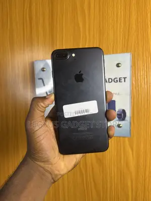 Apple iPhone 7 Plus 32 GB Black