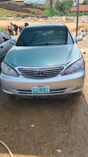 Toyota Camry 2005 Silver