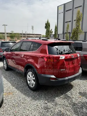 Toyota RAV4 2015 Red