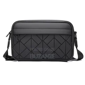 Water Resistant Crossbody Bag Men Fashionable Messenger Bag
