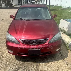 Toyota Camry 2005 Red