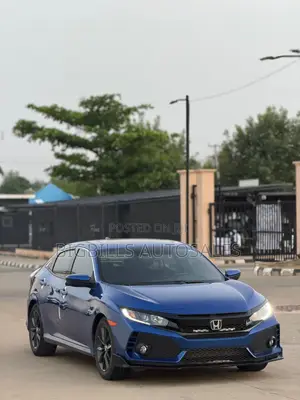 Honda Civic LX Hatchback 2020 Blue