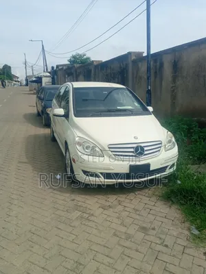 Mercedes-Benz E200 2008 White