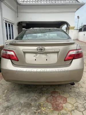 Toyota Camry XLE 4dr Sedan (2.4L 4cyl 5A) 2006 Gold