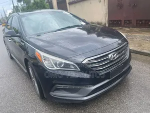 Hyundai Sonata Sport Sedan FWD (2.4L 4cyl 6A) 2016 Black