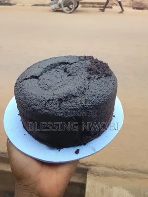 Plain Cakes Available And Affordable