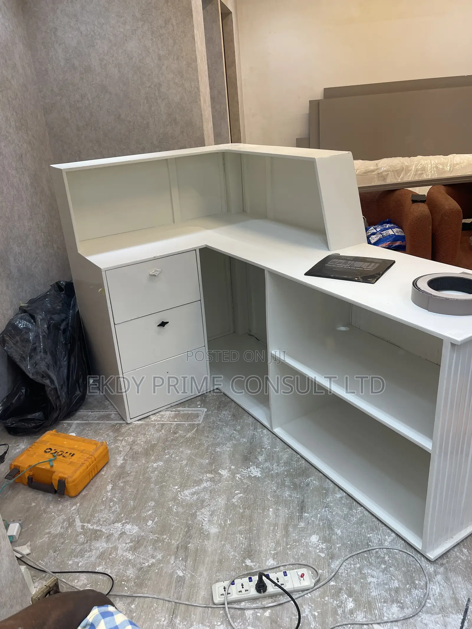 Receptionist Table