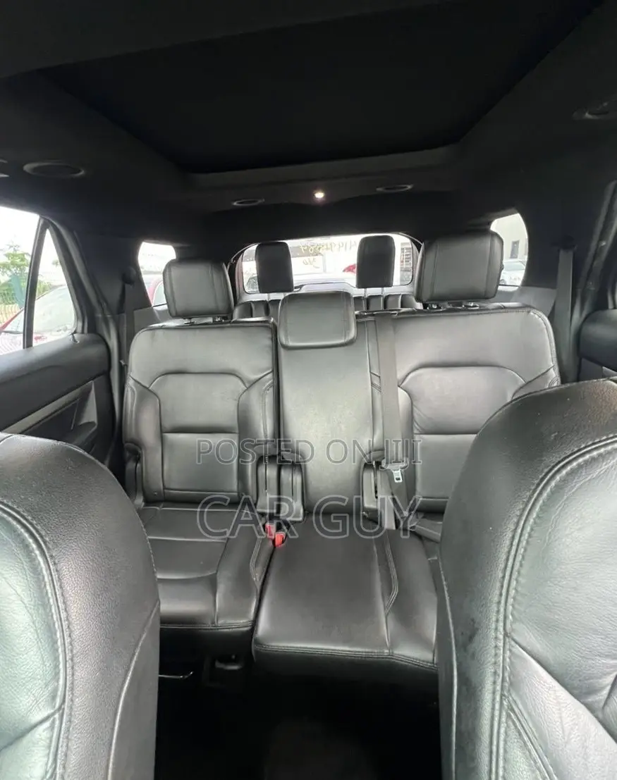 Ford Explorer XLT AWD 2018 Black