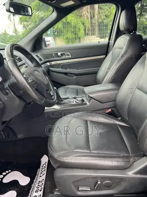 Ford Explorer XLT AWD 2018 Black