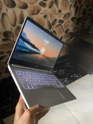 Laptop HP 14-dq1088wm 8GB Intel Core i3 SSD 256GB