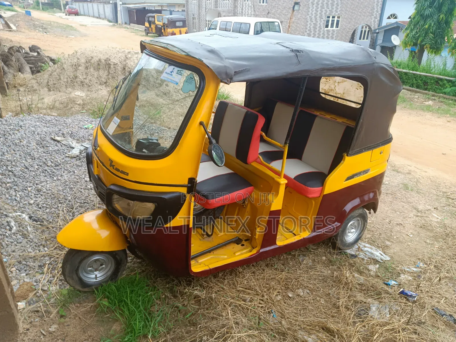 TVS King Deluxe Plus iTouch Start 2023 Yellow