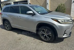 Toyota Highlander 2017 Silver