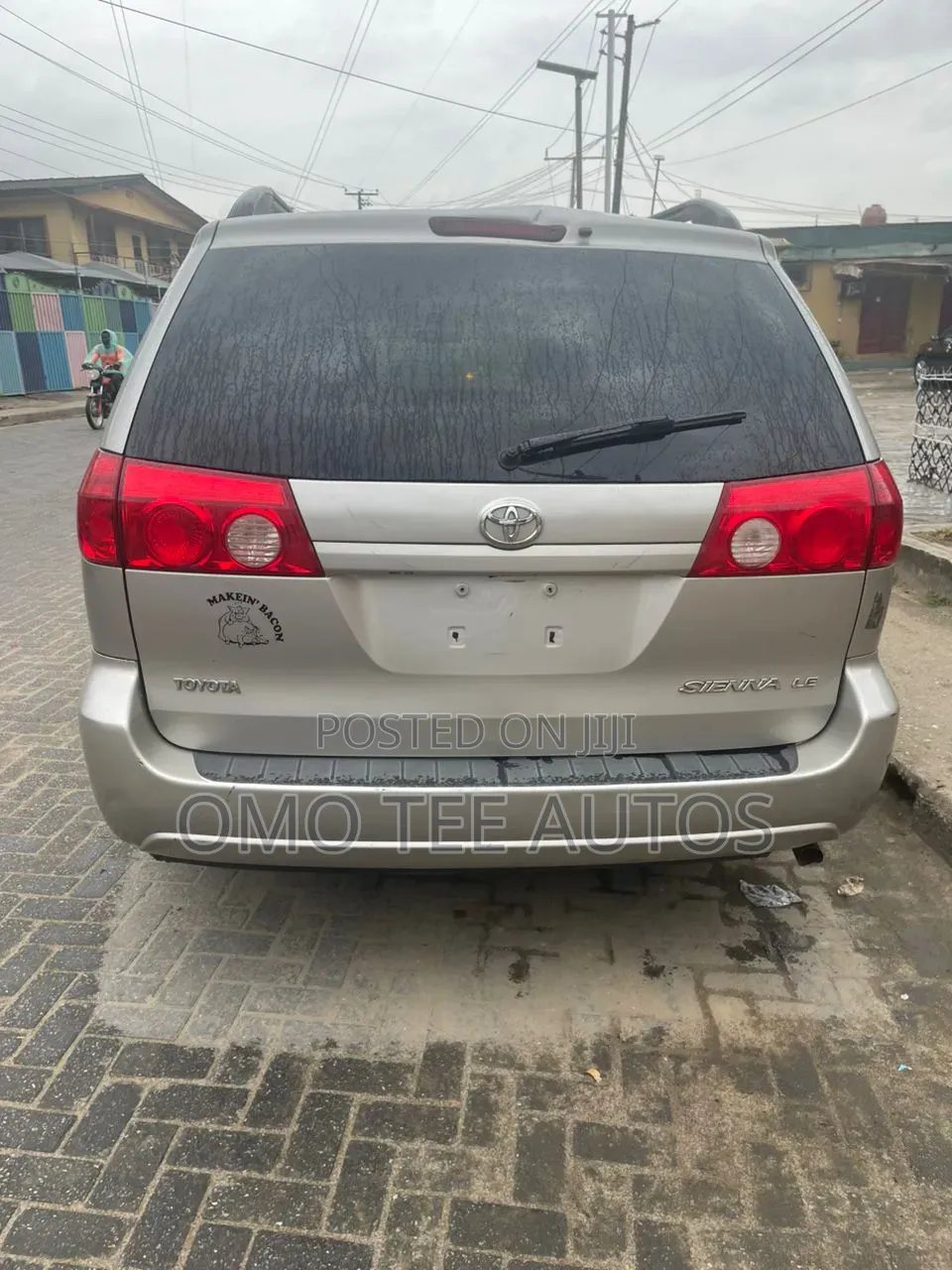 Toyota Sienna LE 2009 Silver