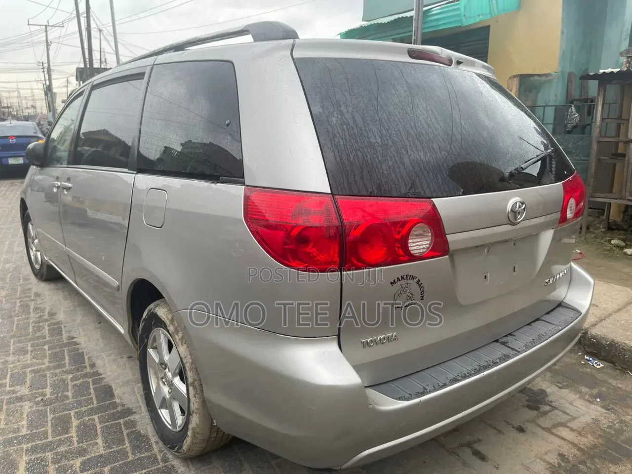 Toyota Sienna LE 2009 Silver