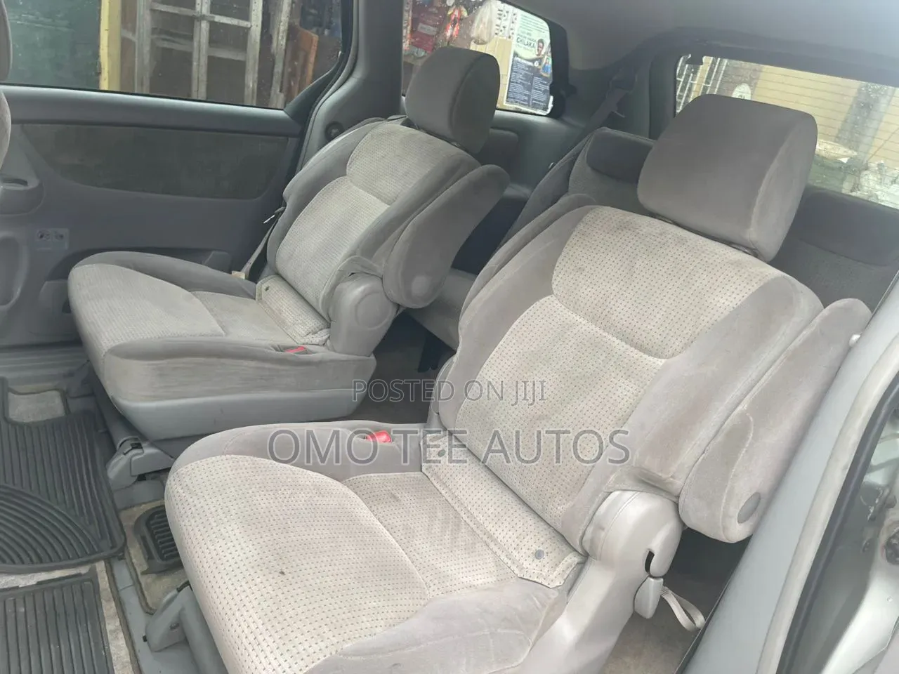 Toyota Sienna LE 2009 Silver