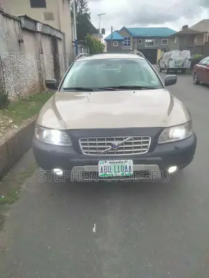 Volvo XC70 Cross Country 2005 Brown